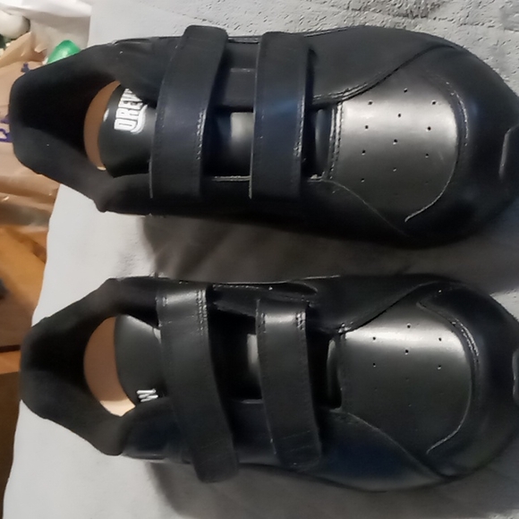 DREW Force V shoes - Picture 2 of 9